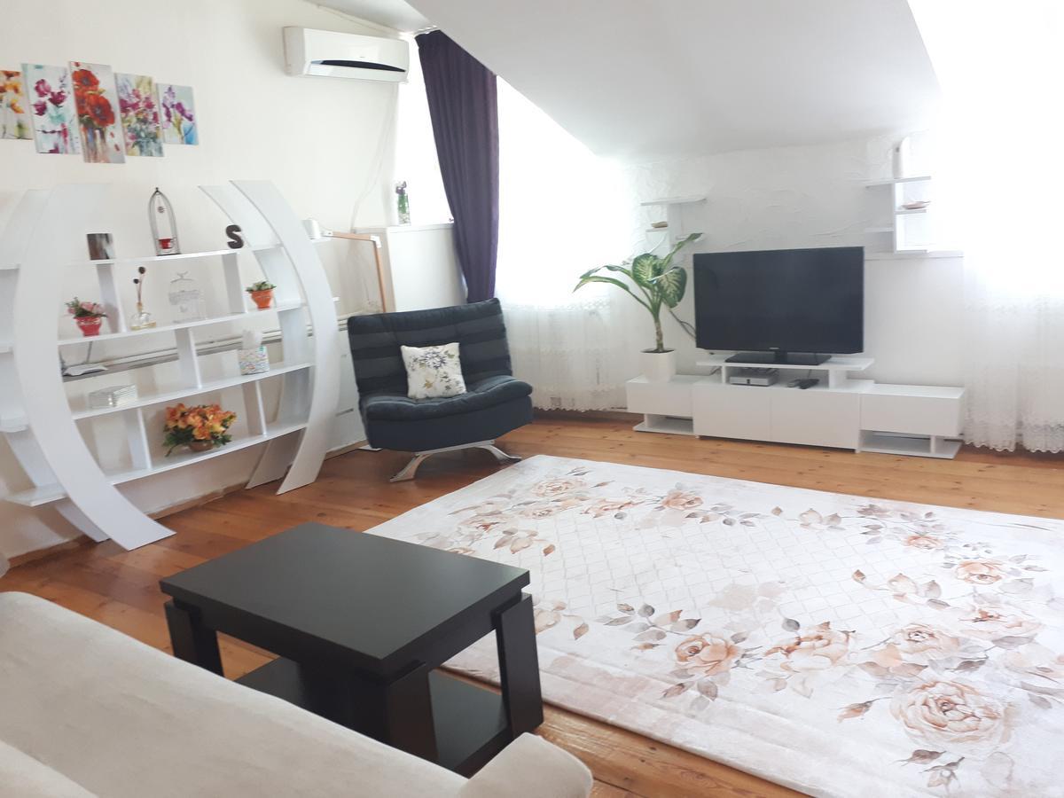 Appartamento Karin House Tbilisi Esterno foto
