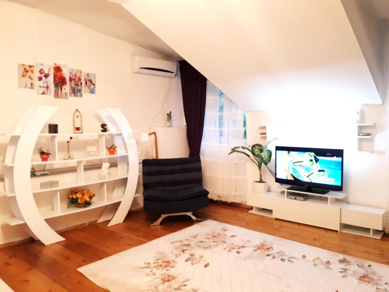 Appartamento Karin House Tbilisi Esterno foto